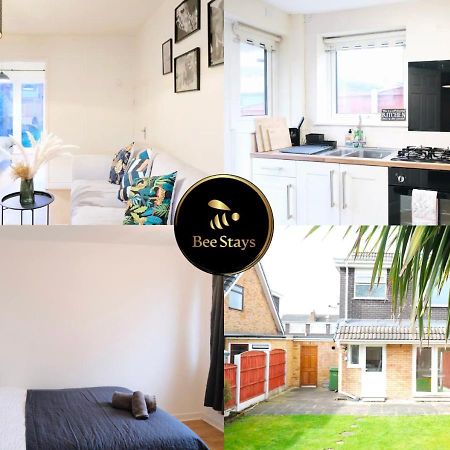 Bee Stays - Maliston House Great Sankey Bagian luar foto