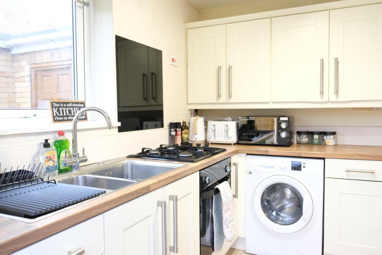 Bee Stays - Maliston House Great Sankey Bagian luar foto